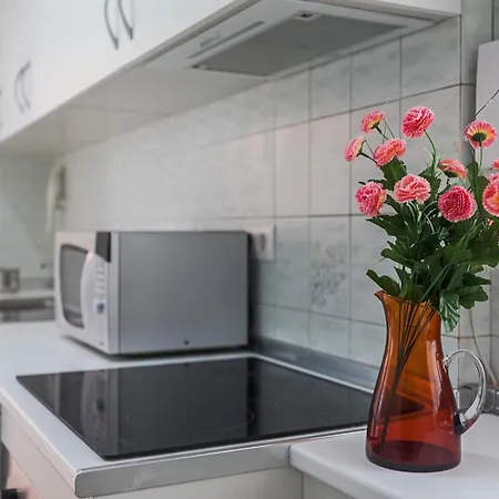 Junto A La Playa En El Centro Conil De La Frontera