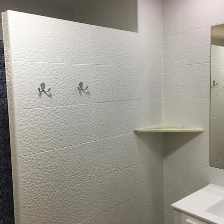 Junto A La Playa En El Centro Conil De La Frontera