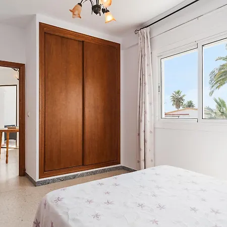 Junto A La Playa En El Centro *