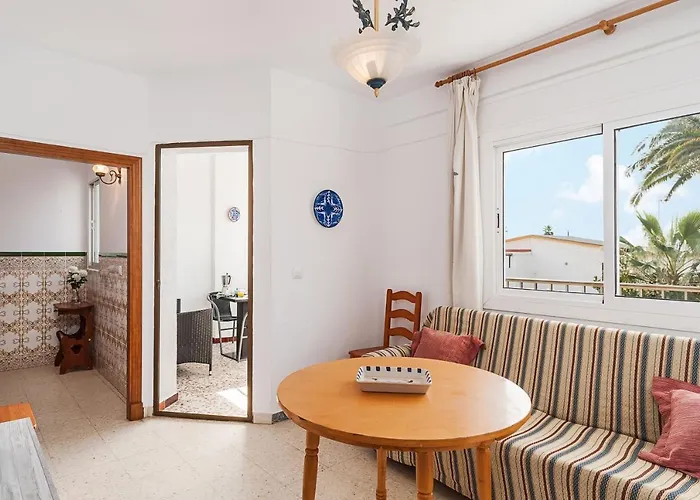 Junto A La Playa En El Centro Apartment *